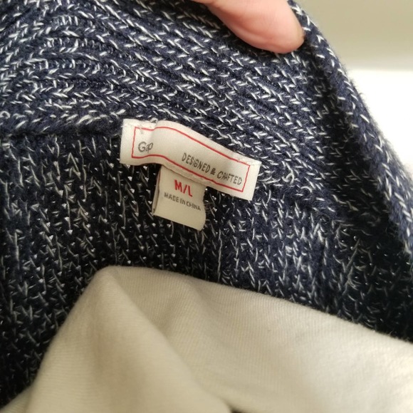 GAP button down heavy weight cardigan sweater M - Picture 6 of 7